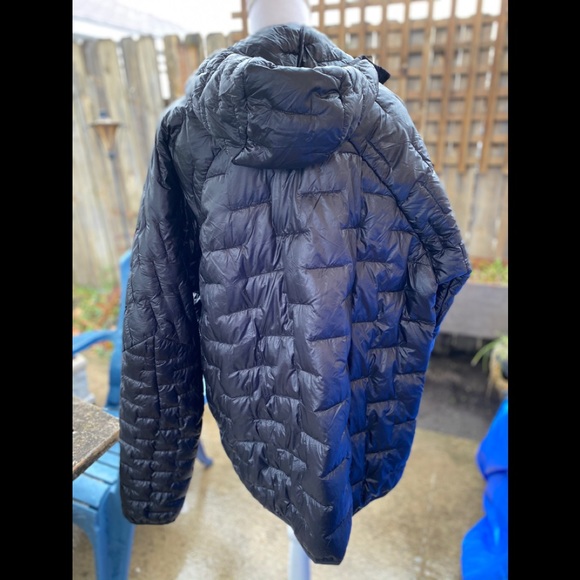 NEW Patagonia men’s micro puff hoody Brand New NWT perfect black reg fit XL - Picture 5 of 11